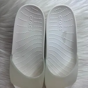 Crocs Splash Glossy Slide White Sandals Size 9 thumbnail 4