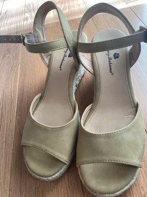 Tommy Bahama Sandals Shoes thumbnail 8