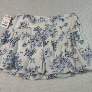 Blue floral skirt thumbnail 1