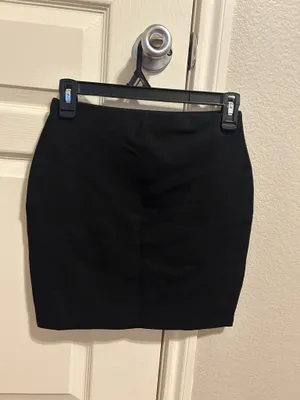 Black Mini Skirt medium. Wave Fashion thumbnail 4