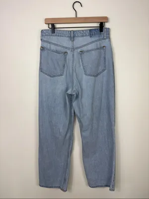 Abercrombie The Loose Jeans Curve Love Women’s Size 30 10 Short High Rise Light thumbnail 6