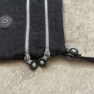 Kipling‎ Crossbody Bag Small Black Nylon Multi Zip Adjustable Strap Crinkled thumbnail 6