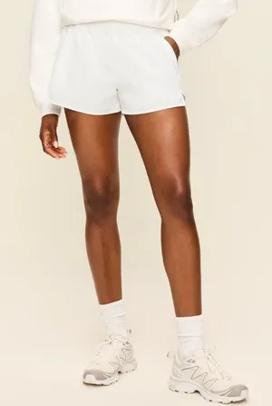 Old Navy Women's Size Large Extra-High Rise Short 3" Inseam White Stretch Tech thumbnail 1