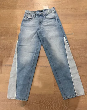 Wild fable denim jeans relaxed straight mid rise 2-tone contrast side panel thumbnail 1