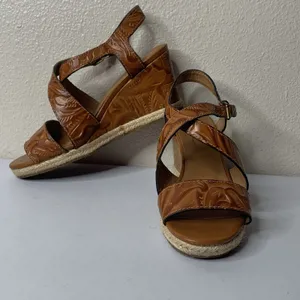 Patricia Nash Rafa Tooled Brown Leather Wedge Sandals Espadrilles Women’s Sz 5 thumbnail 2