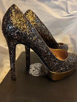 Vince Camuto Black and Gold Glitter Platform Pumps thumbnail 3