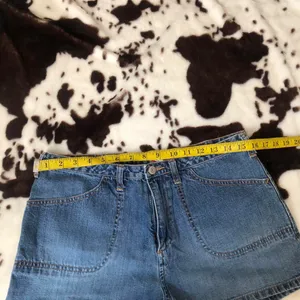Y2K 2000s Grunge Micro Mini Baddie Hot Pants Low/Mid Rise Denim Jean Booty Bimbo Shorts Cargo Pockets #goth #whimsigoth subversive acubi #cyber #punk biker whimsygoth #mcbling streetwear music festivals rave plur Size 10 - Measurement in pics thumbnail 4