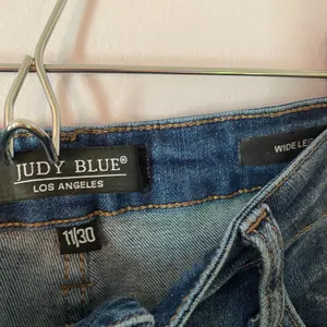 Judy Blue Wide Leg Medium Wash Jeans Cropped Fit High Rise Women's size 11 / 30 thumbnail 2