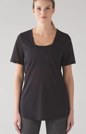 Lululemon Black Featherlight Tee Shirt Women’s 10 thumbnail 1