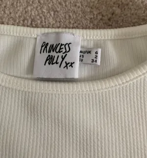 Princess Polly Crop Top thumbnail 4