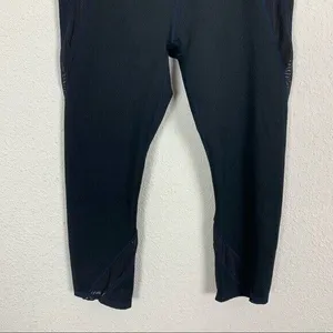 Fabletics Capris Small Black Activewear‎ Gym Workout thumbnail 3