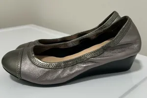 Cole Haan Silver Wedge Pumps Size 7 thumbnail 1