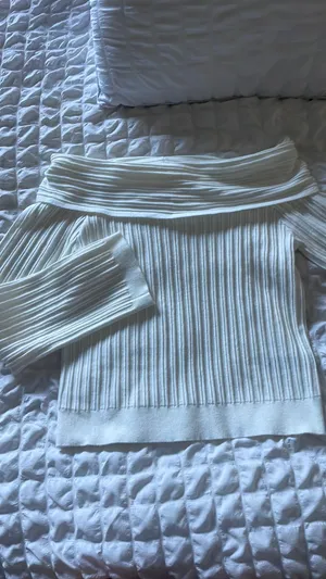 Edikted Off-The-Shoulder Sweater thumbnail 3