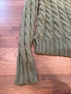 Ye Mak Olive Green Cable Turtleneck Sweater - Women’s Size Small - C27-139 thumbnail 5
