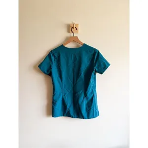 Figs Technical Collection Catarina One Pocket Scrub Top Size XS thumbnail 4