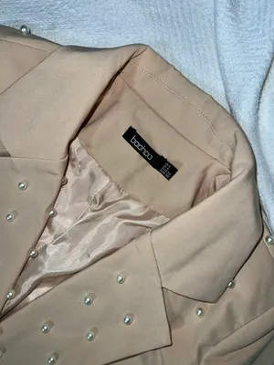 Boohoo Pearl Blazer Dress thumbnail 2