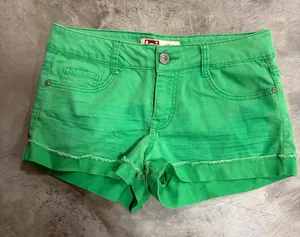 LEI Ashley Low Rise Denim Shorts Kelly Green Frayed Hem Size 7 Regular Y2K thumbnail 1