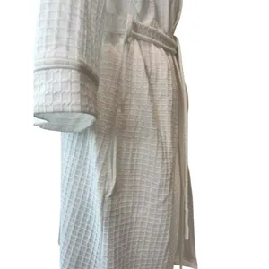 Croft and Barrow Robe Size M White Waffle NWT Women’s thumbnail 6