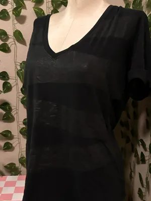 Lululemon vneck shirt black goth witchy fall casual preppy quiet luxury thumbnail 3
