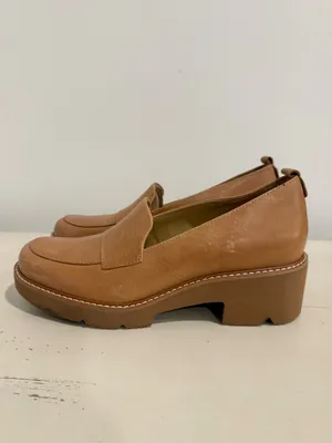 Naturalizer Darry Lug Sole Platform Loafers Tan Cognac Leather Size 7 thumbnail 2