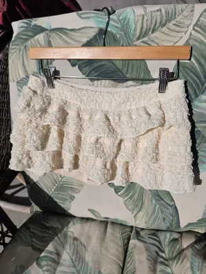 Edikted Margaux Textured Ruffle Mini Skort Cream XS thumbnail 3