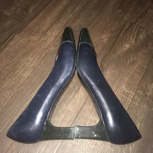 Etienne Aigner Navy and black pumps, 8N thumbnail 5