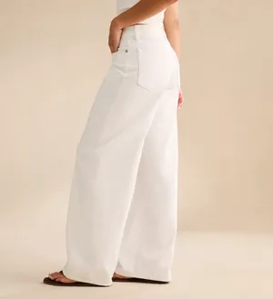 American Eagle Outfitters White Low-Rise Baggy Ultra-Wide Leg Jean thumbnail 2