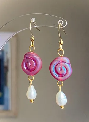 Handmade boho grunge fairy whimsical funky style quality Czech glass swirl pearl dangle earrings🌀⭐️ thumbnail 5