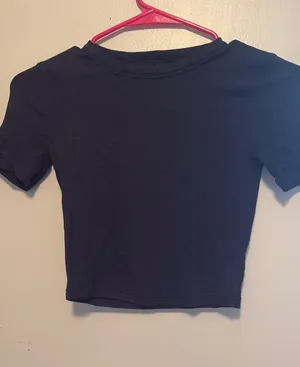 Lululemon Top thumbnail 1
