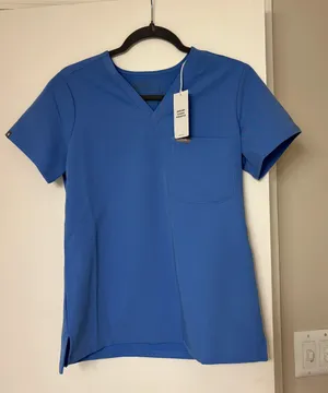 FIGS Scrub Top thumbnail 1