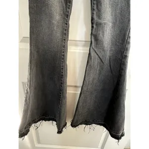 Forever 21 Faded Black Bell Bottom Button Up Jeans Women's Sz 25 thumbnail 7