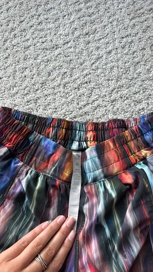 Lululemon Hotty Hot Shorts 4" Low-Rise thumbnail 5