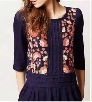 Anthropologie Floreat • Luana Women’s Navy Floral Embroidered Tunic Top Blouse thumbnail 1