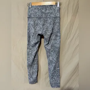 Lululemon Wunder Train High-Rise Tight 25" thumbnail 3
