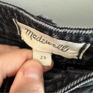 Madewell Denim High-Waist Button-Front Mini Skirt in Gilmore Wash Size 29‎ thumbnail 3