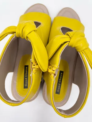 NEW Good Choice Kimora Sandal Heels Size 6 Bright Yellow Faux Leather Bow Detail thumbnail 8