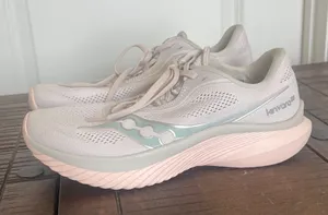 Saucony Ride 15 Womens Size 9.5 Pink‎ Athletic Running Shoes Sneakers FoamFit thumbnail 1