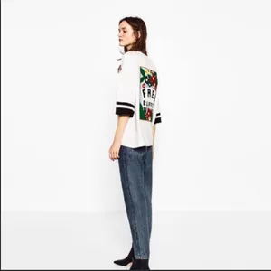ZARA Graphic T-Shirt Trafaluc Bloggers Favorite Free Buffet Tee S thumbnail 5