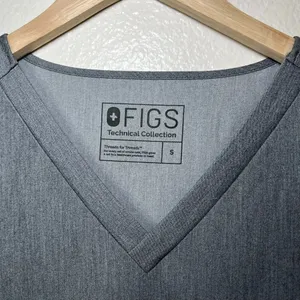 Figs Technical Collection Gray Scrub Top S style W18SW1001 short sleeve thumbnail 4