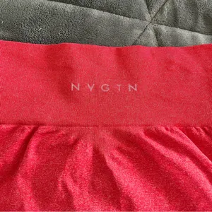 NVGTN Candy Apple Contour Seamless Leggings Size Small Red thumbnail 8
