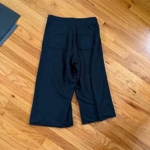 Quince SuperSoft Fleece Wide Leg Pants Size M Black Tencel Modal Lounge Pockets thumbnail 6