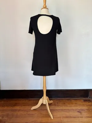 Abercrombie Solid Black Short Sleeve Open Back T-Shirt Dress thumbnail 6