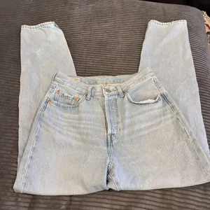 Levis Premium Big E 501 Original Fit Jeans Light Wash Denim Womens W27 L31 (30) thumbnail 2
