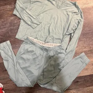hollister sleepwear set‎ Size M thumbnail 1