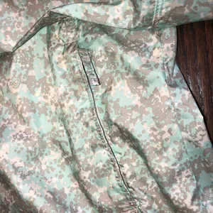 Columbia green print windbreaker jacket hooded size medium with pockets thumbnail 6