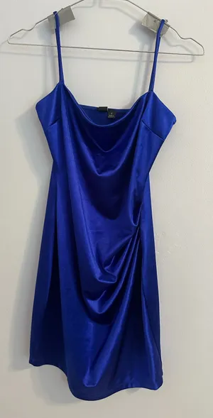Windsor Dress Homecoming thumbnail 1