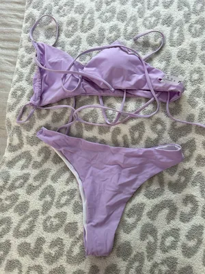 Bikini thumbnail 2