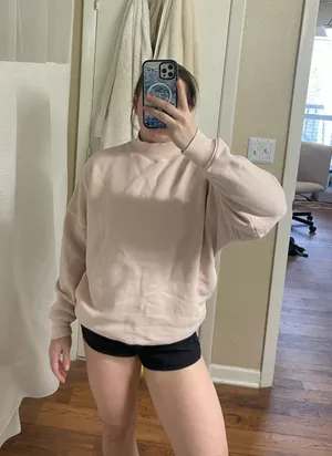 Aritzia Sweatshirt TNA thumbnail 1