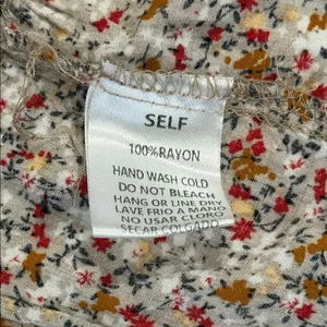 Easel Multicolor Floral Blouse thumbnail 6