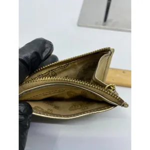 Juicy Couture Women's Gold Cosmetic Bag thumbnail 6